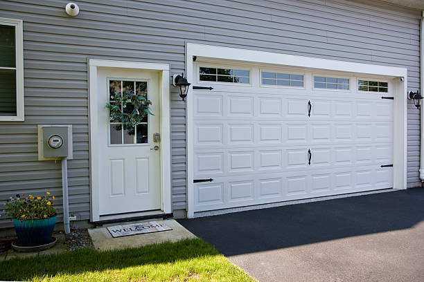 24/7 Emergency Garage Door Panel Replacement experts in Continental, OH